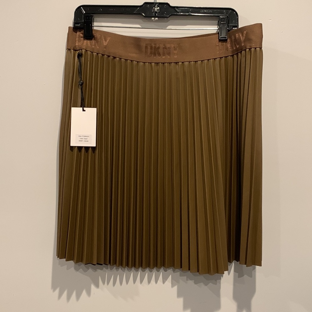 TT: DKNY Faux Leather Caper Pleated Skirt - Picture 4 of 13